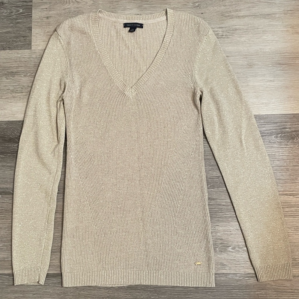 ✨✨Tommy Hilfiger Gold V-Neck Sweater Size S - Picture 3 of 9